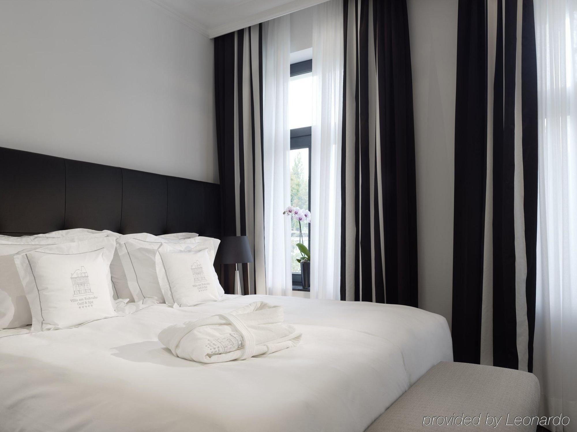 Boutique Hotel Villa Am Ruhrufer Golf & Spa Mülheim an der Ruhr Room photo