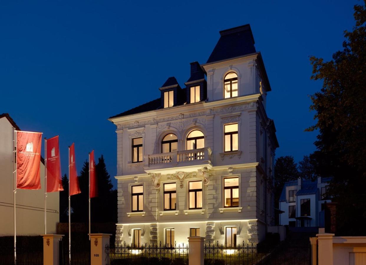 Boutique Hotel Villa Am Ruhrufer Golf & Spa Mülheim an der Ruhr Exterior photo